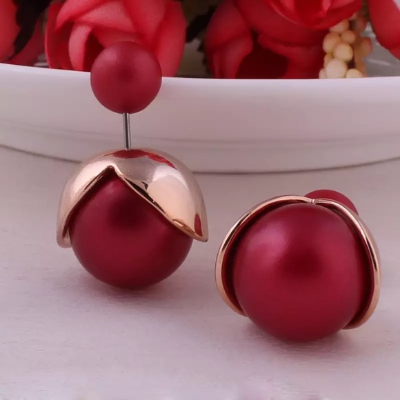 Jewelry - ⚜️[𝟯/$𝟮𝟴]⚜️Red Flower Pearl Stud Earrings NEW